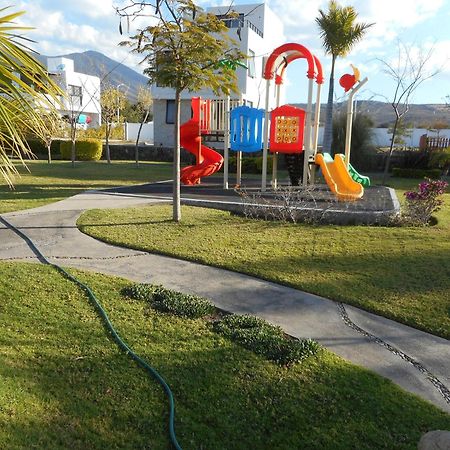Hermosa Casa En Orilla Del Lago -Zona De Villedos- San Cristobal Zapotitlan Esterno foto