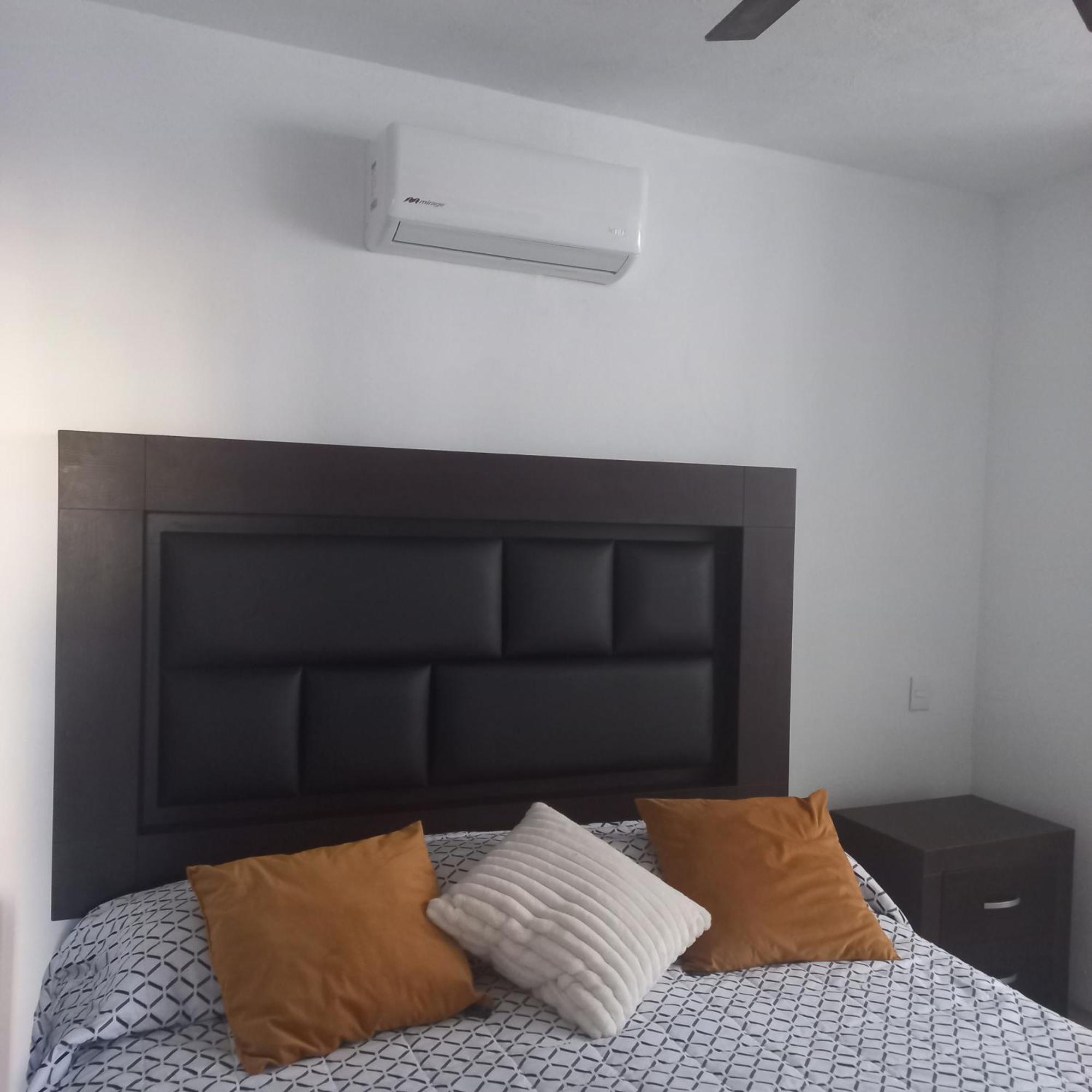Hermosa Casa En Orilla Del Lago -Zona De Villedos- San Cristobal Zapotitlan Esterno foto