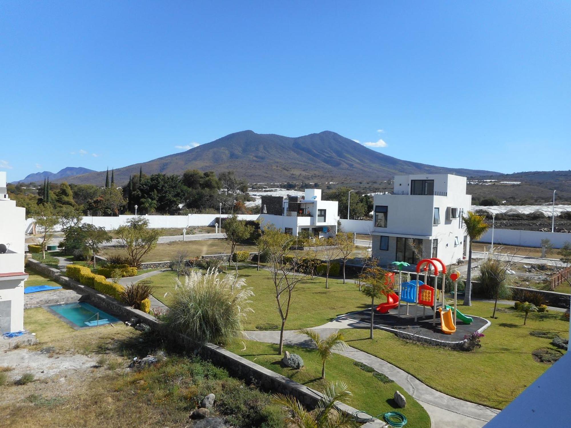 Hermosa Casa En Orilla Del Lago -Zona De Villedos- San Cristobal Zapotitlan Esterno foto